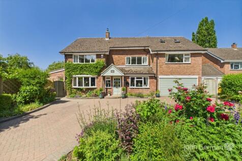 5 bedroom detached house for sale