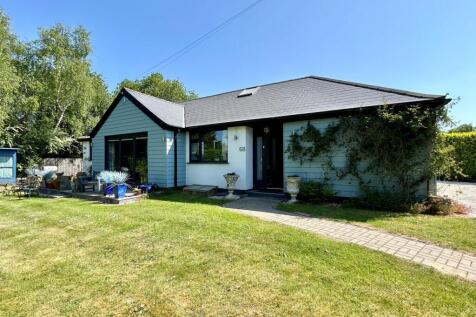 Branksome Hill Road, TALBOT WOODS, BH4 4 bed detached bungalow for sale