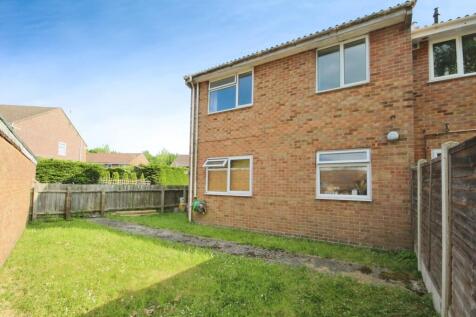 Redhoave Road, CANFORD HEATH, BH17 2 bed apartment for sale