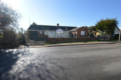 3 bedroom detached bungalow for sale