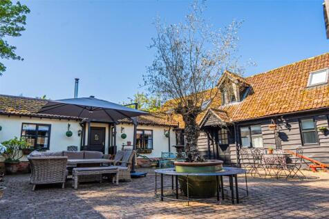 Bloxworth, Wareham 4 bed detached house for sale