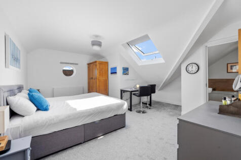 Swanage, Dorset 3 bed apartment for sale