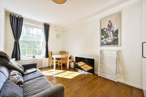 Nevern Square, Earls Court, London, SW5 2 bed flat for sale