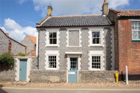 4 bedroom semi-detached house for sale
