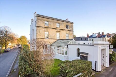 Montpellier Drive, Cheltenham, GL50 2 bed apartment for sale