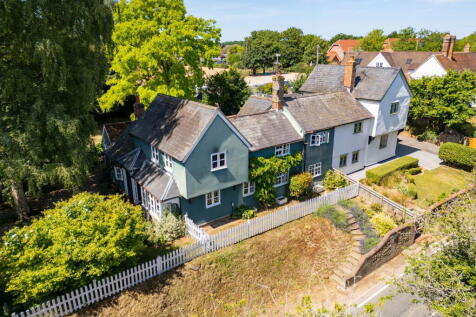 4 bedroom semi-detached house for sale