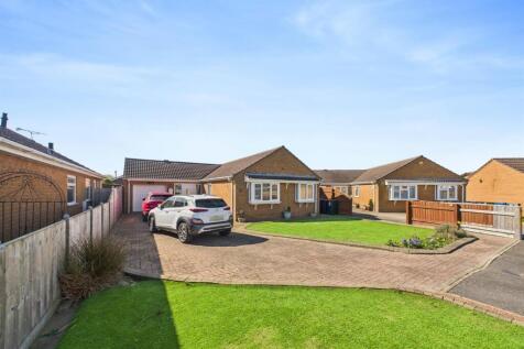 2 bedroom detached bungalow for sale