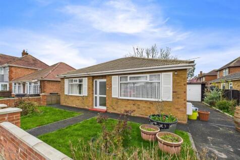 Sherwood Road, Mablethorpe LN12 2 bed detached bungalow for sale