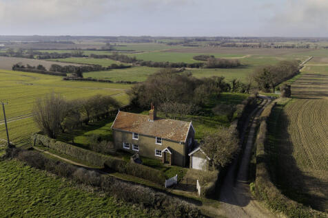 4 bedroom cottage for sale