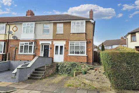 3 bedroom town house for sale