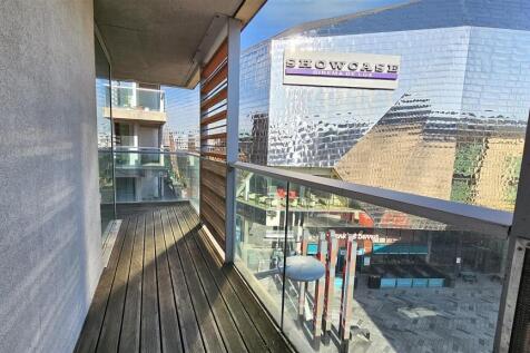 Highcross Lane, Leicester 3 bed apartment for sale