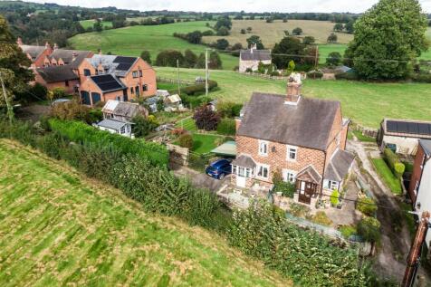 Blenheim Cottage, Church Lane... 3 bed semi