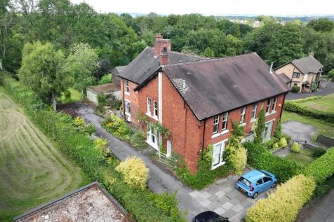 4 bedroom semi-detached house for sale