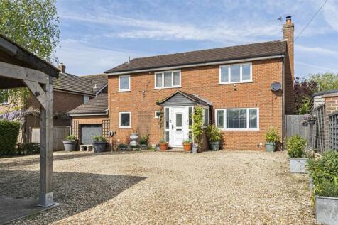 Grendon Road, Edgcott, Aylesbury 4 bed house for sale