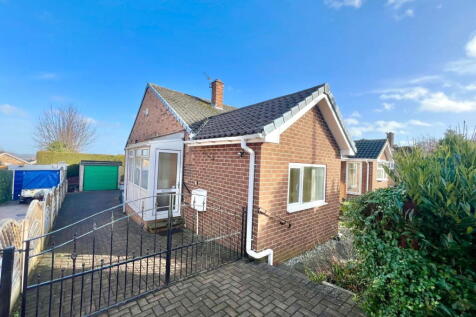 2 bedroom semi-detached bungalow for sale