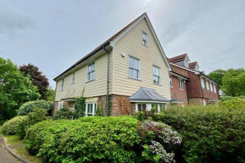 Autumn Grove, Bromley BR1 3 bed end of terrace house for sale