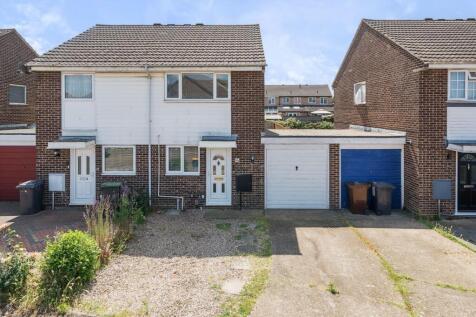 2 bedroom semi-detached house for sale