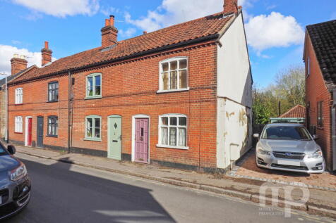 2 bedroom cottage for sale