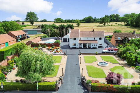6 bedroom detached house for sale