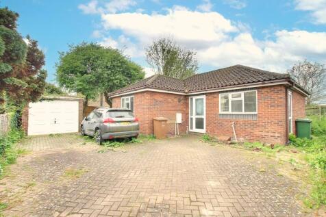 Pound Road, Chatteris 2 bed detached bungalow for sale