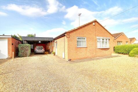 2 bedroom detached bungalow for sale