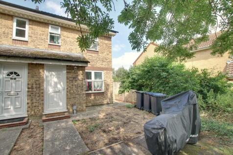 Ash Grove, Ely 2 bed end of terrace house for sale