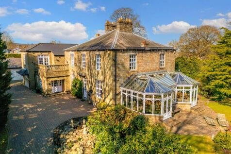 Vicarage Lane, Dore Village, Sheffield 5 bed detached house for sale