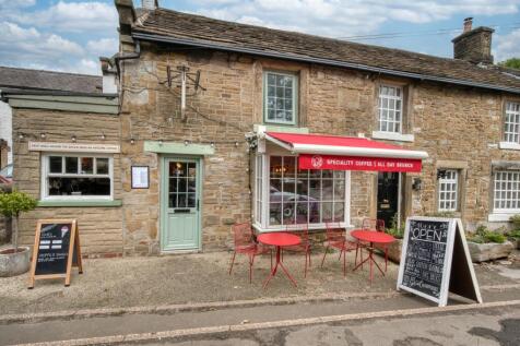 18 Castleton Road, Hope, Hope Valley 2 bed semi