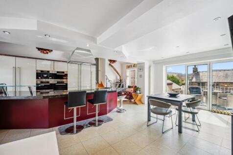 Station Road, Hathersage, Hope Valley 6 bed apartment for sale