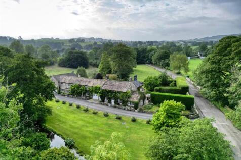 Ashford in the Water 11 bed character property for sale