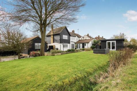 Walls Green, Willingale, Ongar. 4 bed semi
