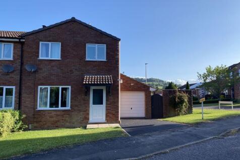 Hollingarth Way, Cullompton EX15 3 bed semi