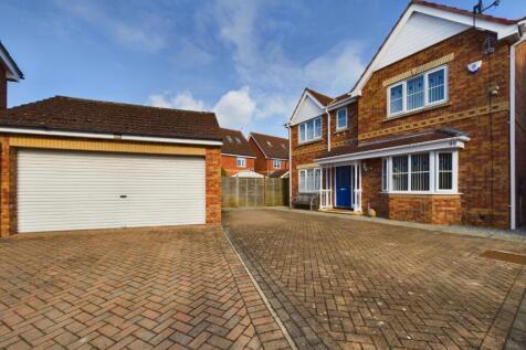 Bracken Road, Driffield, YO25 6US 4 bed detached house for sale