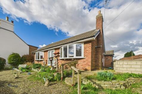 York Road, Little Driffield, YO25 5XD 2 bed detached bungalow for sale