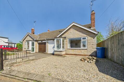 Back Street, Burton Fleming, YO25 3PD 2 bed semi