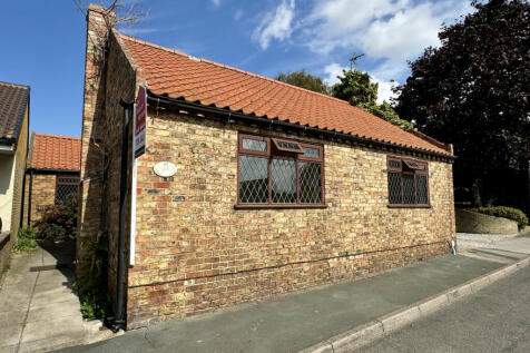 West Street, Leven, HU17 5LF 3 bed detached bungalow for sale