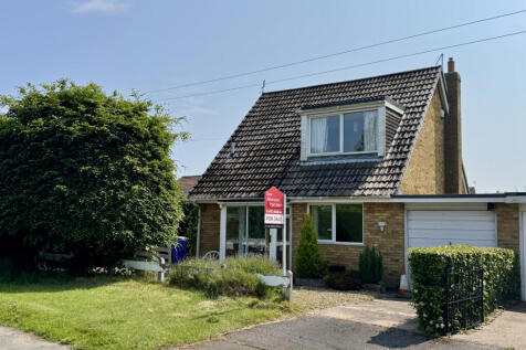 West Street, Leven, HU17 5LE 3 bed link detached house for sale