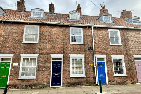 Landress Lane, Beverley, HU17 8HA 3 bed terraced house for sale