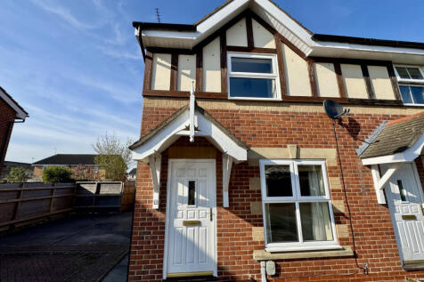 Butterfly Meadows, Beverley, HU17 9GB 3 bed end of terrace house for sale
