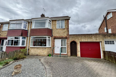 Sigston Road, Beverley, HU17 9PJ 3 bed semi
