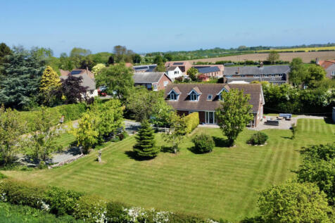 Church Lane, Catwick, HU17 5PW 5 bed detached bungalow for sale