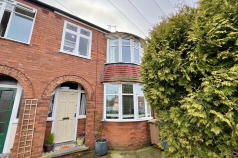 3 bedroom terraced house for sale