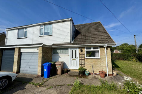All Hallows Road, Walkington, HU17 8SJ 3 bed semi