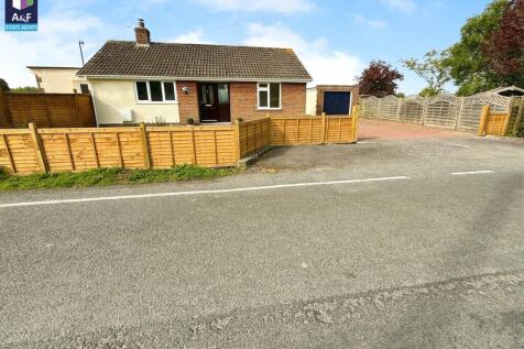 Brent Street, Brent Knoll... 2 bed detached bungalow for sale