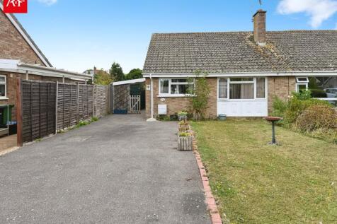 2 bedroom semi-detached bungalow for sale