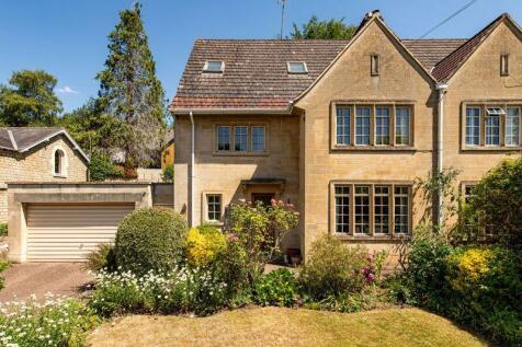4 bedroom semi-detached house for sale