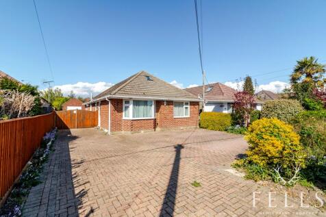 Cloughs Road, Ringwood BH24 4 bed chalet for sale