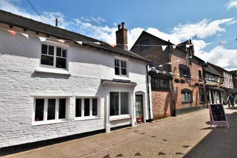 Queen Street, Market Drayton 1 bed apartment for sale