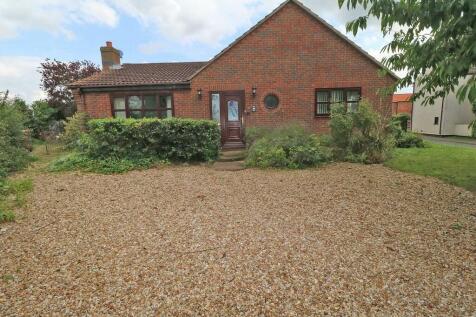 4 bedroom detached bungalow for sale