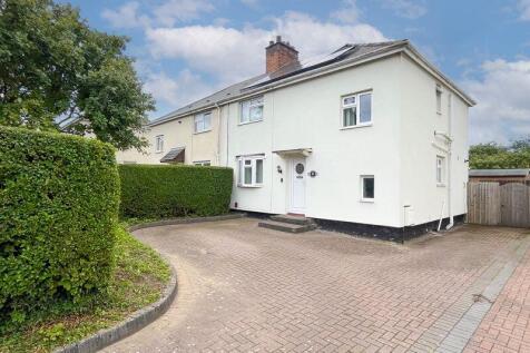 3 bedroom semi-detached house for sale